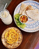 Everyday Sunday Hotel Cafe