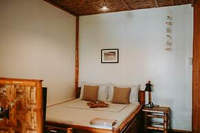 Everyday Sunday Hotel Cafe