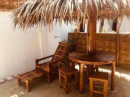 Everyday Sunday Hotel Cafe