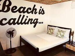 Everyday Sunday Hotel Cafe