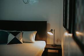 Everyday Sunday Hotel Cafe