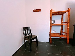 Everyday Sunday Hotel Cafe