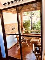 Everyday Sunday Hotel Cafe