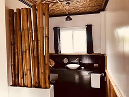 Everyday Sunday Hotel Cafe