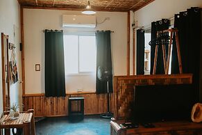 Everyday Sunday Hotel Cafe