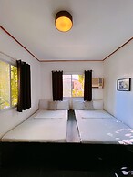 Everyday Sunday Hotel Cafe