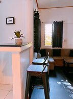 Everyday Sunday Hotel Cafe