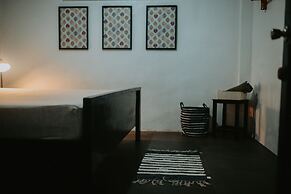 Everyday Sunday Hotel Cafe