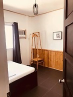 Everyday Sunday Hotel Cafe