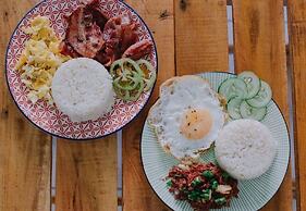 Everyday Sunday Hotel Cafe