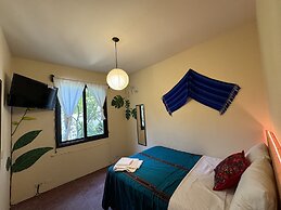 Hotel Panajachel Oasis