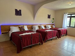Hotel Panajachel Oasis