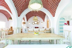 Dar Barsha Beach Front White Sand and Happiness