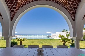 Dar Barsha Beach Front White Sand and Happiness