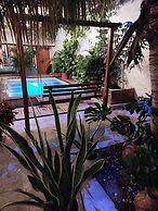 Beach House In La Boquilla Facing the Sea With Air Conditioning and Wi