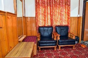 Rufina Royal Lachung