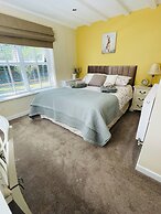 Cherry Bungalow Guesthouse