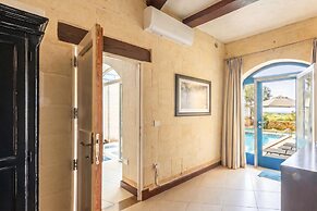 Dionisia Gozitan Villa and Pool