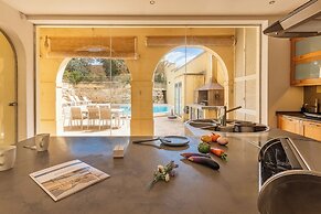 Onefifty Gozitan Villa and Pool