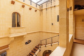Onefifty Gozitan Villa and Pool