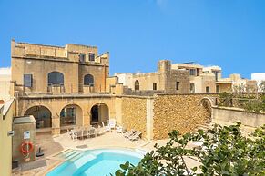 Onefifty Gozitan Villa and Pool