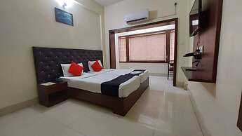 Goroomgo Hotel Tripletree Bhubaneswar