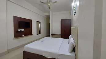 Goroomgo Hotel Tripletree Bhubaneswar