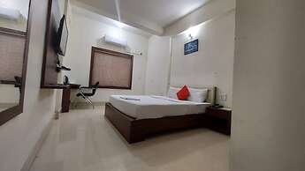 Goroomgo Hotel Tripletree Bhubaneswar