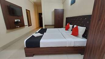 Goroomgo Hotel Tripletree Bhubaneswar