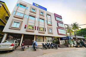 Goroomgo Hotel Tripletree Bhubaneswar
