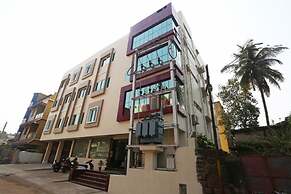 Goroomgo Hotel Tripletree Bhubaneswar