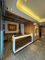 Hotel Aditya Grand - Bhopal