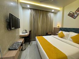 Hotel Aditya Grand - Bhopal