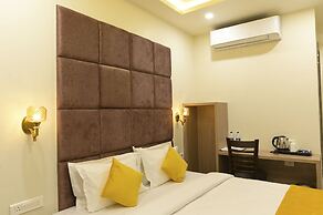 Hotel Aditya Grand - Bhopal