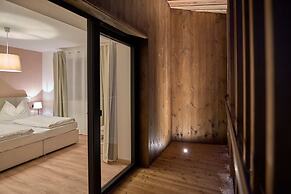 Brand new 70sqm Apartment 1 km From Lake Carezza in the Dolomites Ital