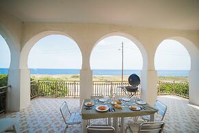 Casa Panorama 1 In Front Of The Sea