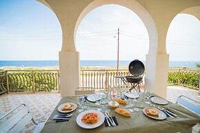 Casa Panorama 1 In Front Of The Sea