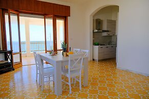 Casa Panorama Front of the Sea