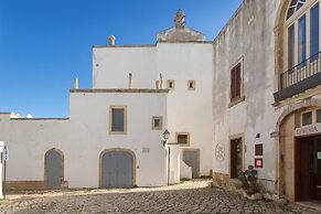 3778 Bastioni Luxury Home by Barbarhouse