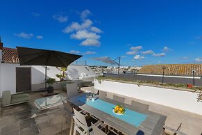 3778 Bastioni Luxury Home by Barbarhouse