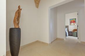 3778 Bastioni Luxury Home by Barbarhouse