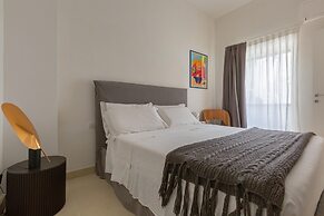 3778 Bastioni Luxury Home by Barbarhouse