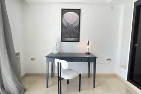 Black White Modern Spacious