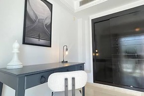 Black White Modern Spacious