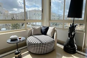 Black White Modern Spacious