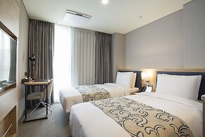 Centum Premier Hotel