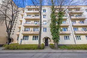 Gagarina Studio With Balcony by Renters