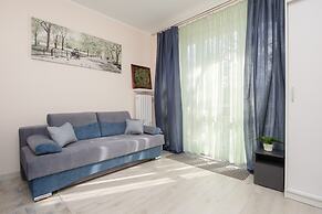 Gagarina Studio With Balcony by Renters