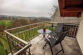 Vineyard Cottage Mayolka