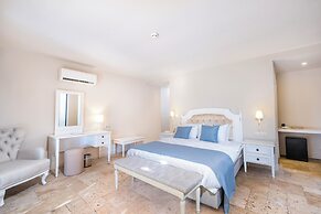 Maja Luxury Resort Hotel